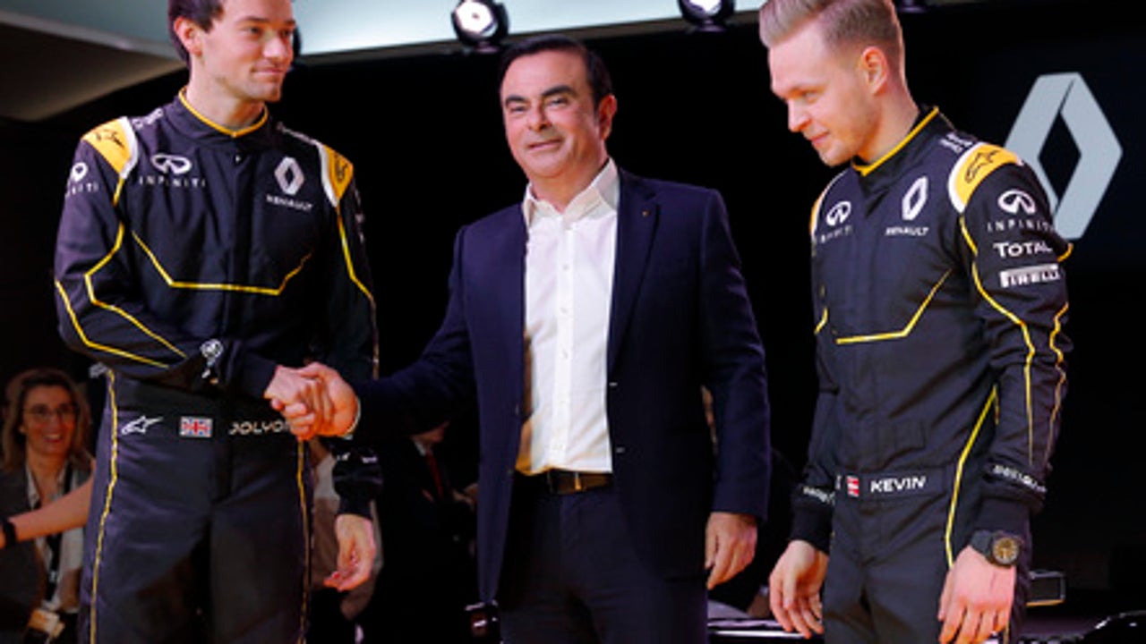 Kevin Magnussen replaces Pastor Maldonado in Renault F1 team